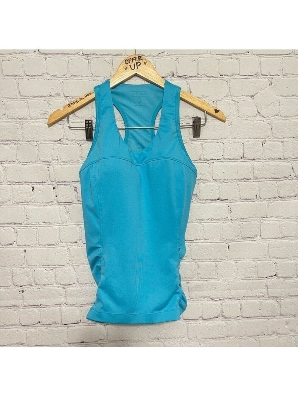 Athleta EUC Raceback Tank w/build-in Bra 32C